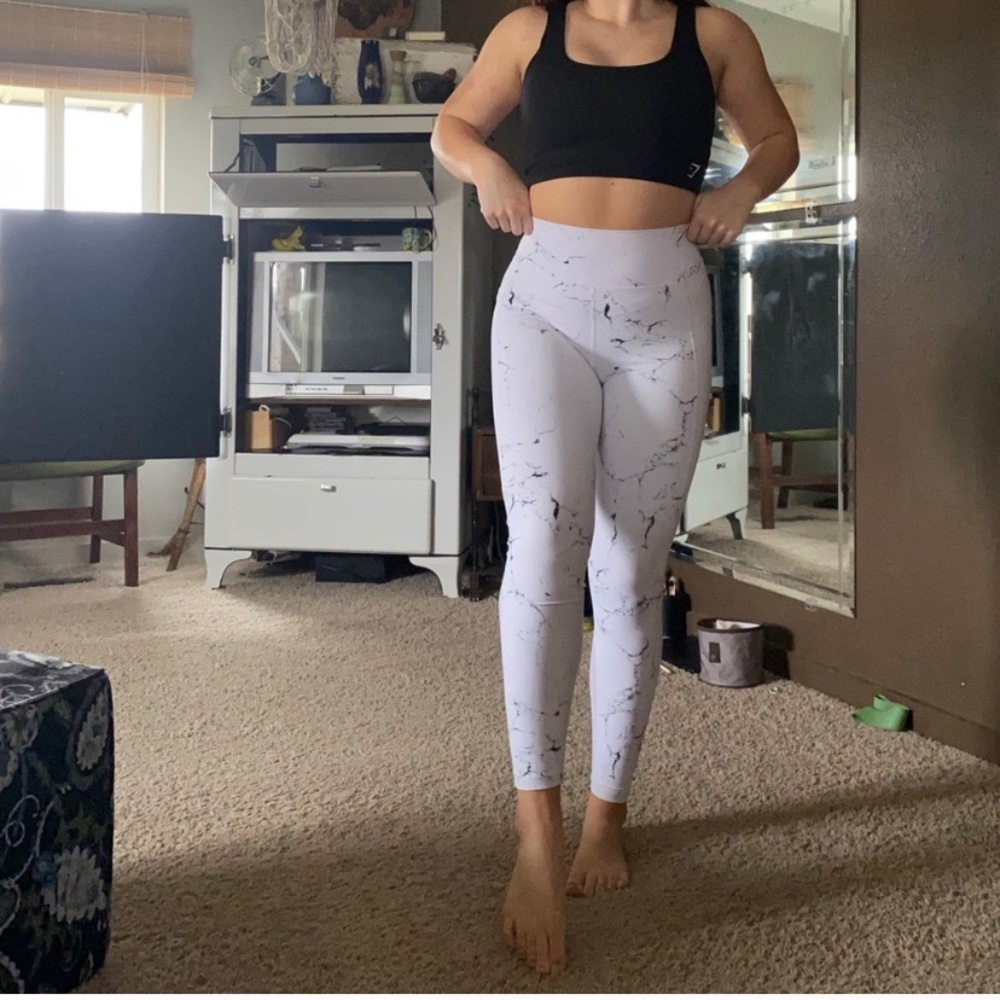 Marble buff bunny leggings